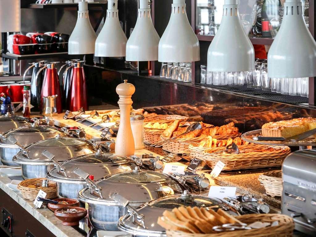 Novotel Abidjan Plateau Ristorante foto