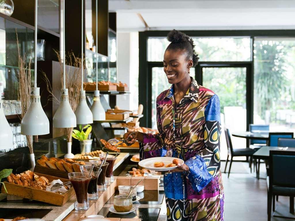 Novotel Abidjan Plateau Ristorante foto