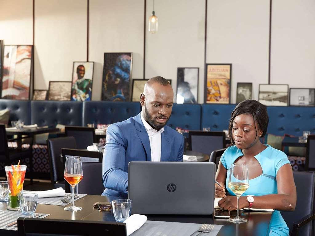 Novotel Abidjan Plateau Ristorante foto